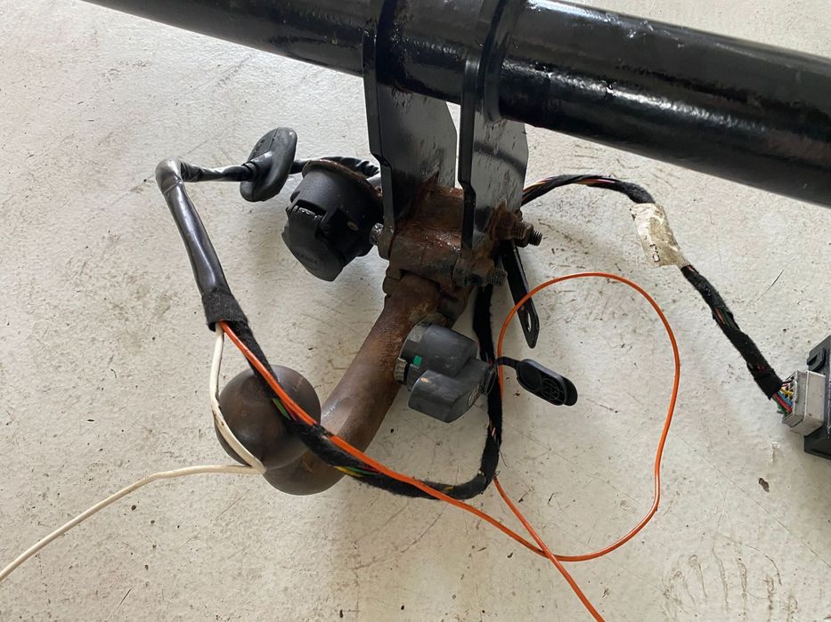 Carlig detasabil cu instalatie si modul VOLVO XC70 2008-2014 31269494 30716987  31269493 31346165