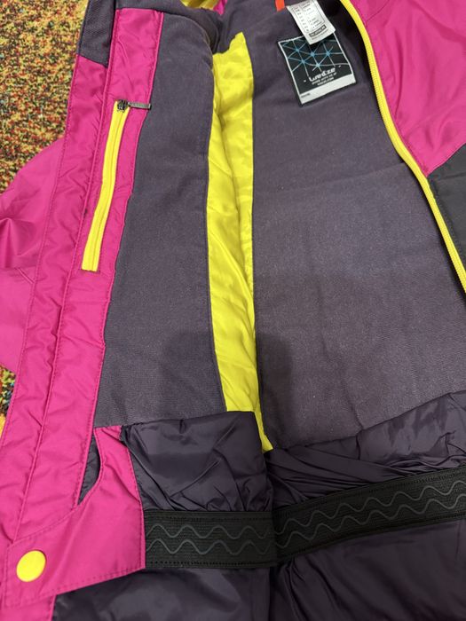 Geaca ski Decathlon 132 cm 9 ani