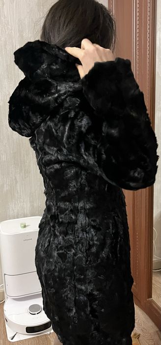 Продается норковая шуба.