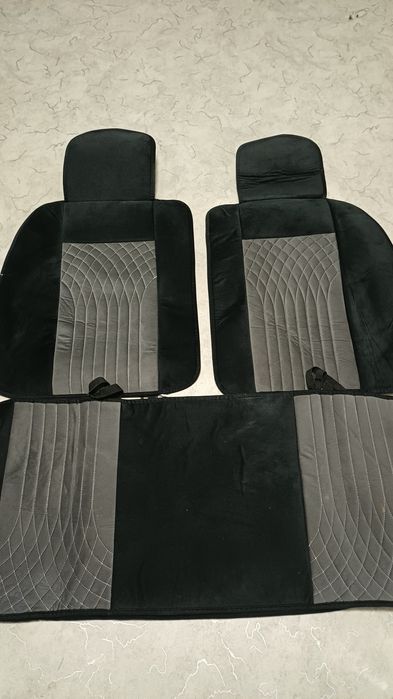 Продам чехлы на камри