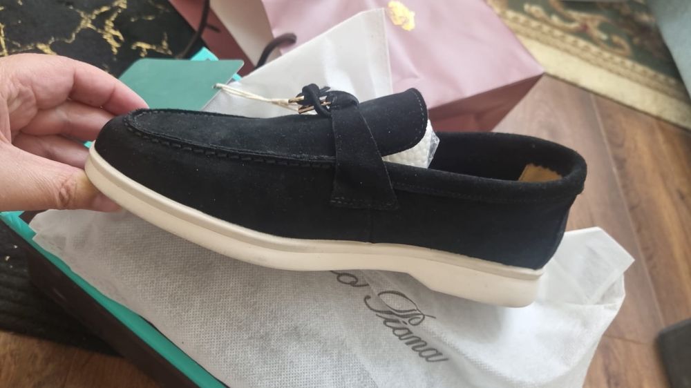 Продам женскую обувь.