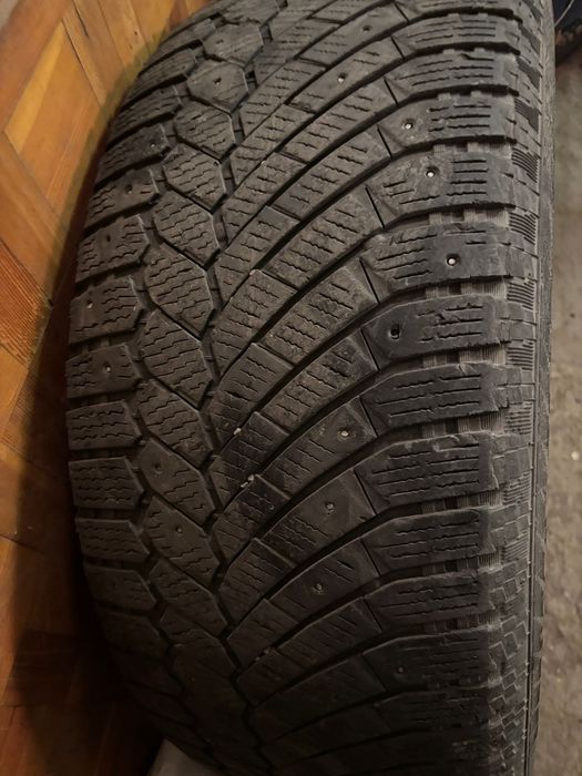Продам резину 285/60/18