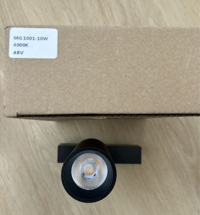 Proiector Led Sina Magnetica 20W si Spot Led Sina Magnetica 7W