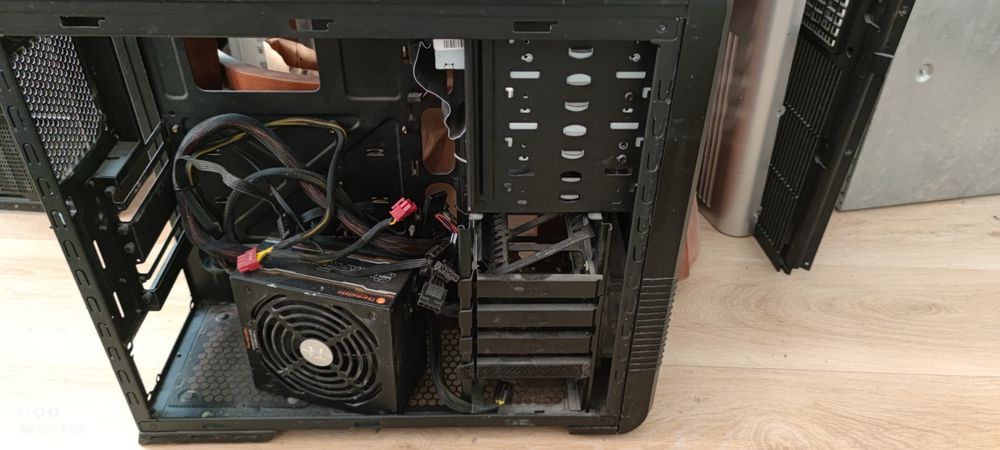 Продавам комютър без видеокарта