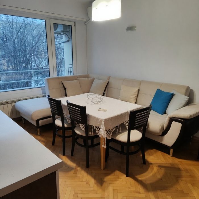 Дава се под наем Тристаен апартамент в Пловдив, Кършияка - 100 кв.м за 413.61 € - Снимка #9