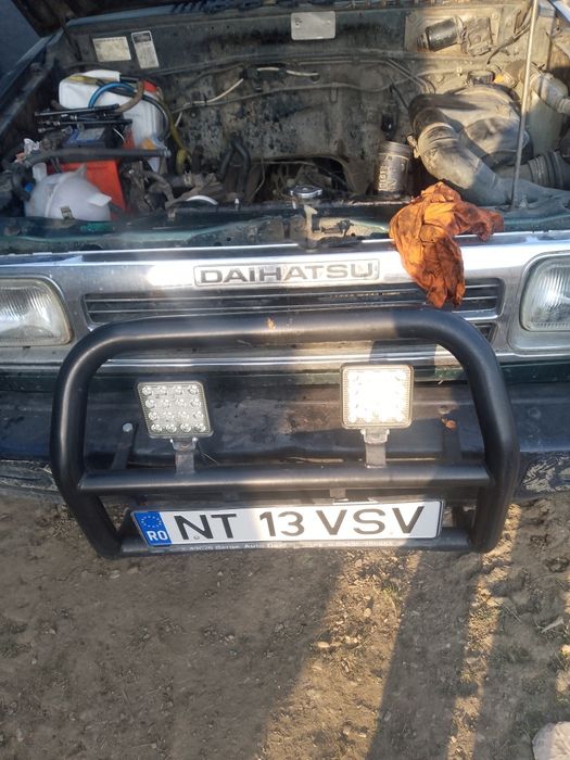 Vînd schimb Daihatsu Feroza