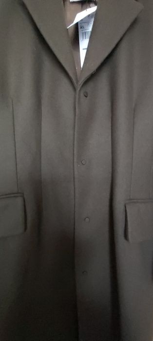 Vând palton Mango nou cu etichetă din lână, achiziționat online.