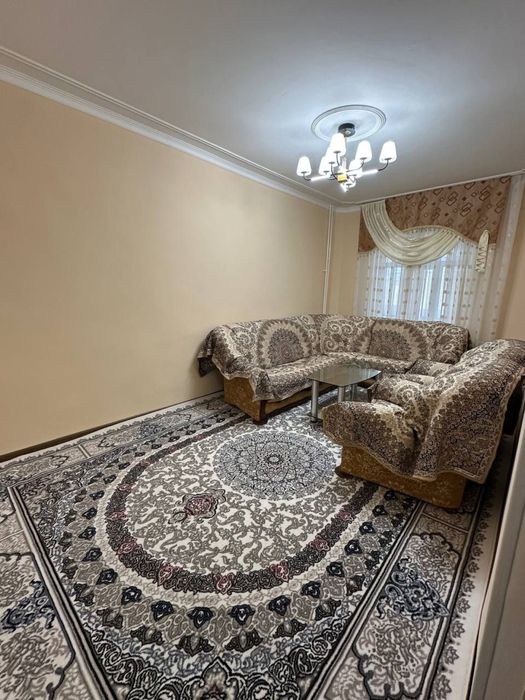 Сдается 3 х комнатная квартира на 4 этаже 6 мкр Омад 300 $