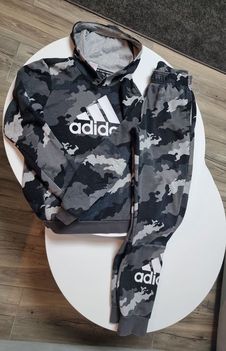 Trening adidas mărimea 152/158