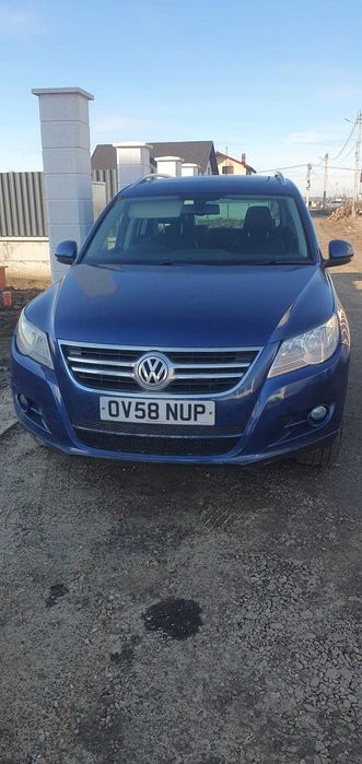 Dezmembrez Vw Tiguan 5N an 2008 motor 2.0 tdi 140 cp CBAB aripa stanga dreapta spate portiera portieri radiator apa lampa stop tripla stanga dreapta