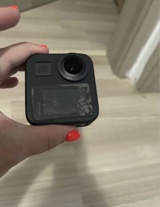 GoPro MAX 360 cu 2 baterii si incarcator
