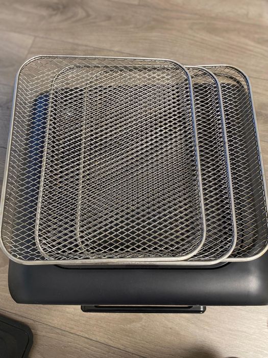 Vand Airfryer 2000W capacitate 10,6 l