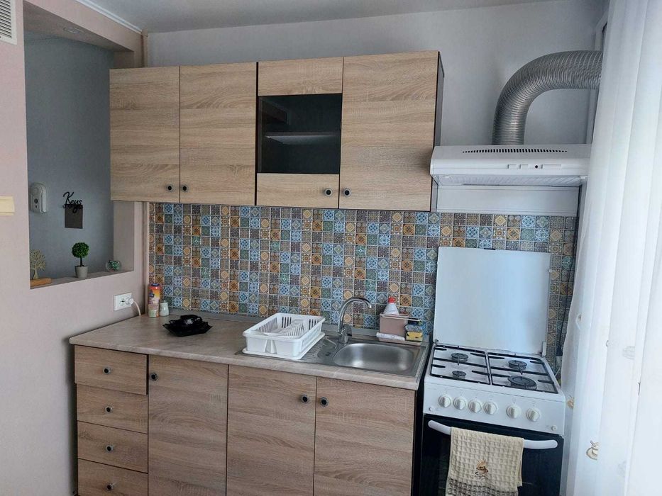 Proprietar, inchiriez apartament 2 camere Rovine, centrala proprie