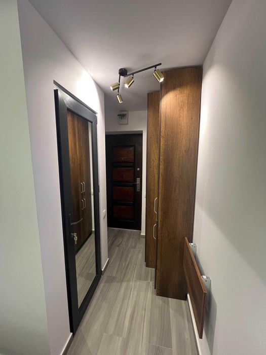 Inchiriez garsoniera in REGIM HOTELIER