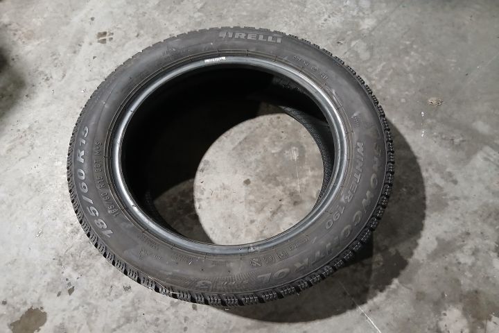 Anvelopa 185/60 R16 PIRELLI 185/60 R16 PIRELLI Dacia Logan 1 [2004 -