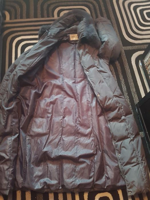 Продаю пуховик женский