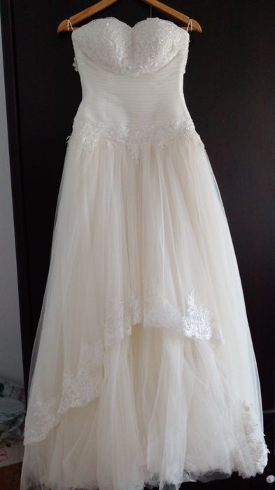 Rochie mireasa ivory