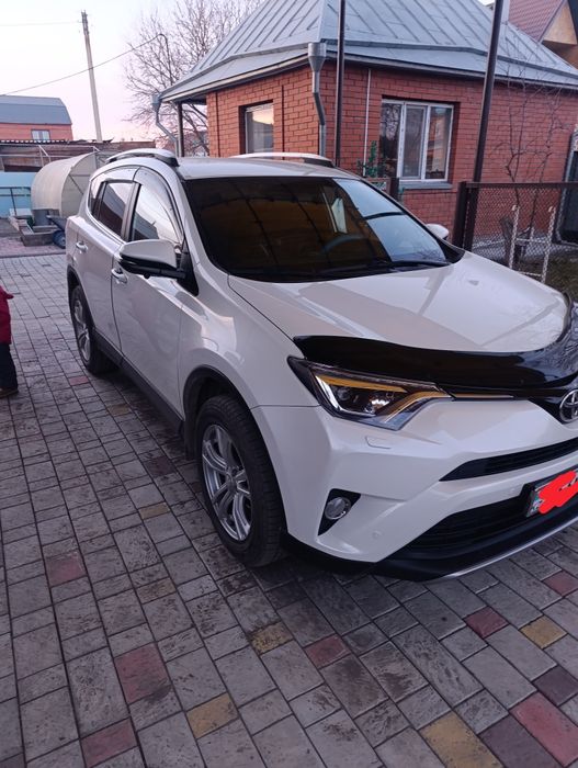 Продам toyota RAV4