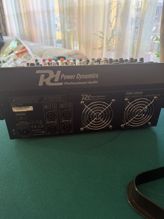 Mixer cu amplificator Power Dynamics PDM-S804A