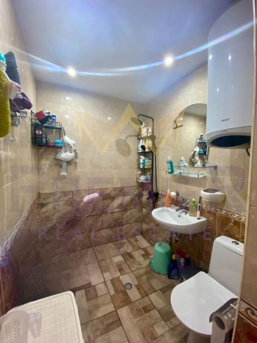 Продава се Тристаен апартамент в Перник, Изток - 73 кв.м за 1439 €/кв.м - Снимка #9