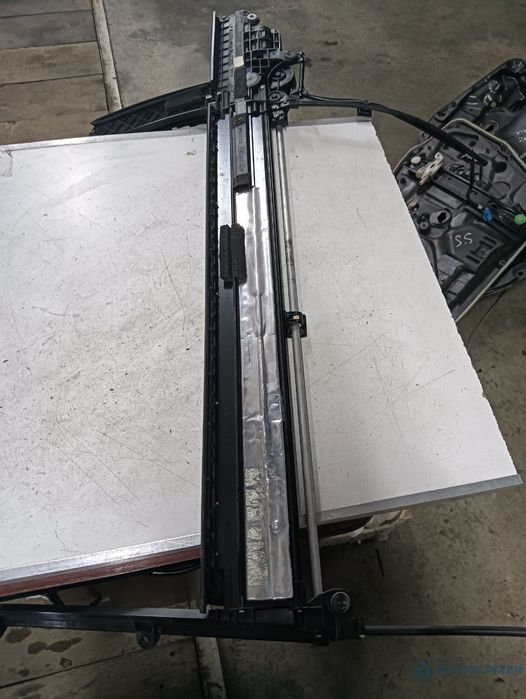 Actionare Perdea Stanga Spate Mercedes-Benz S-Class (W222, V222, X222)