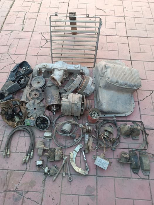 Продаётся автозапчасти