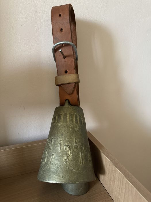 Чан 14 см с кожена каишка