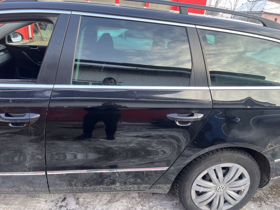 Usa stanga spate volkswage. Passat b6