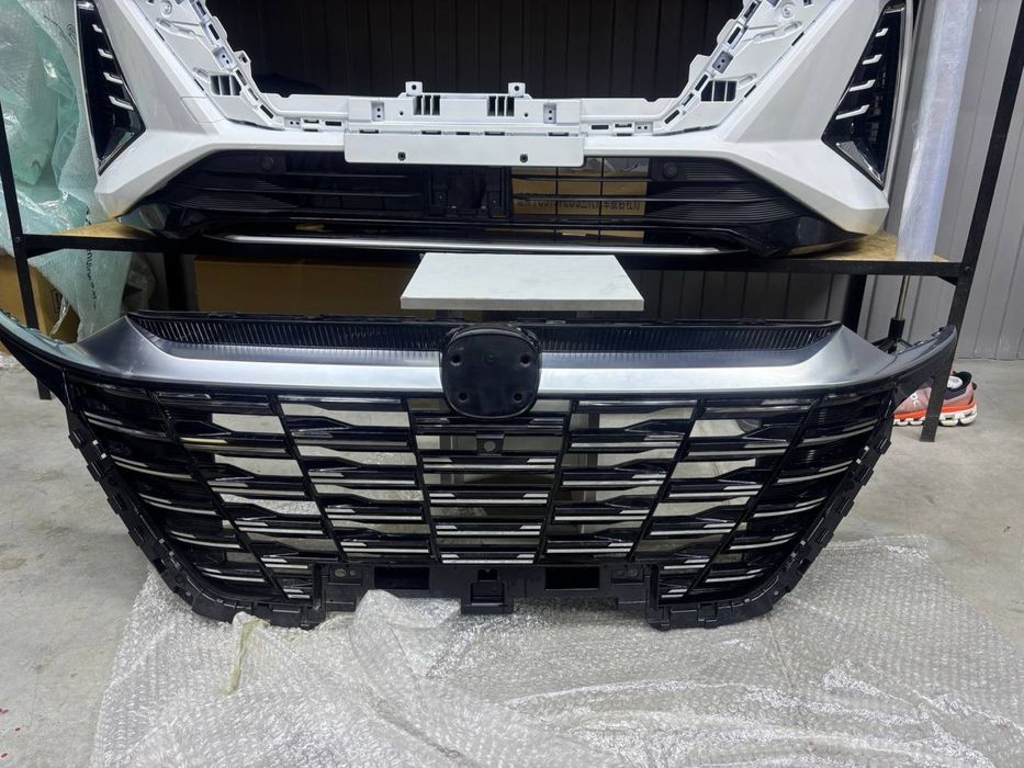 Changan Cs 75 pro решетка радиатора, сабля