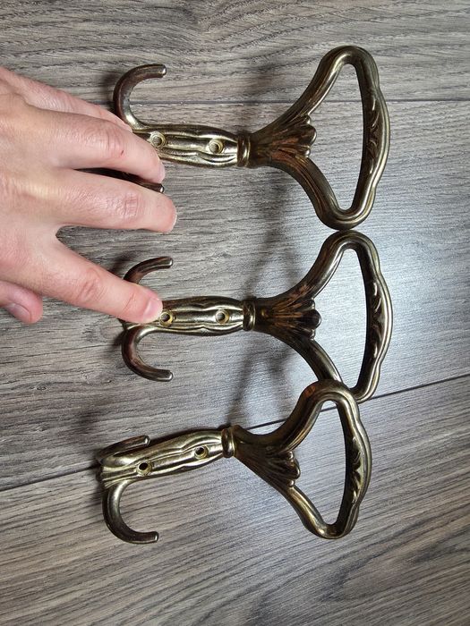 10 бр. закачалки за портманто/мебелен обков