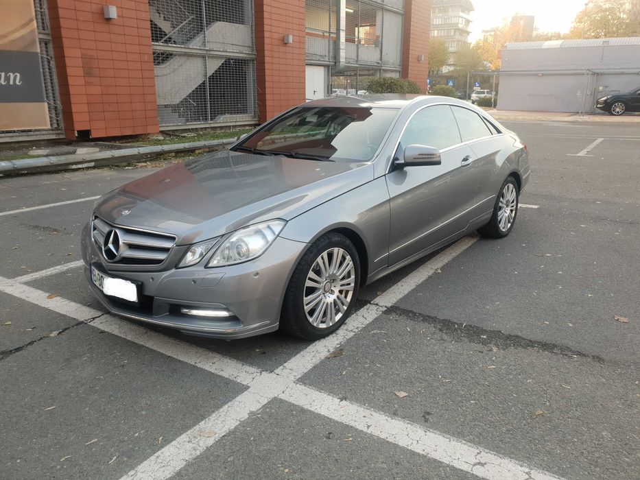 MERCEDES-BENZ E-Class 2012