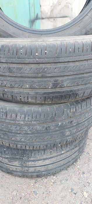 Продам покрышки 4 штуки