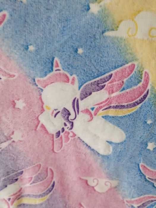 Paturică unicorni Nouă