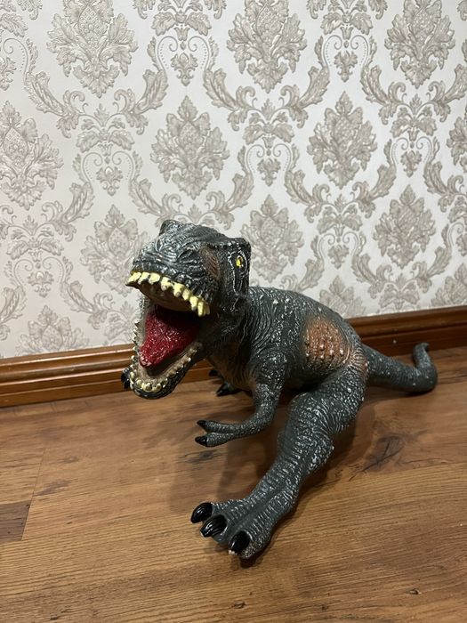 Резиновый динозавр