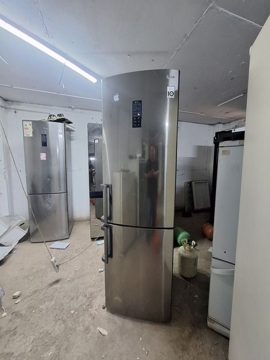 Холодильник разные  доставка ноуфрост