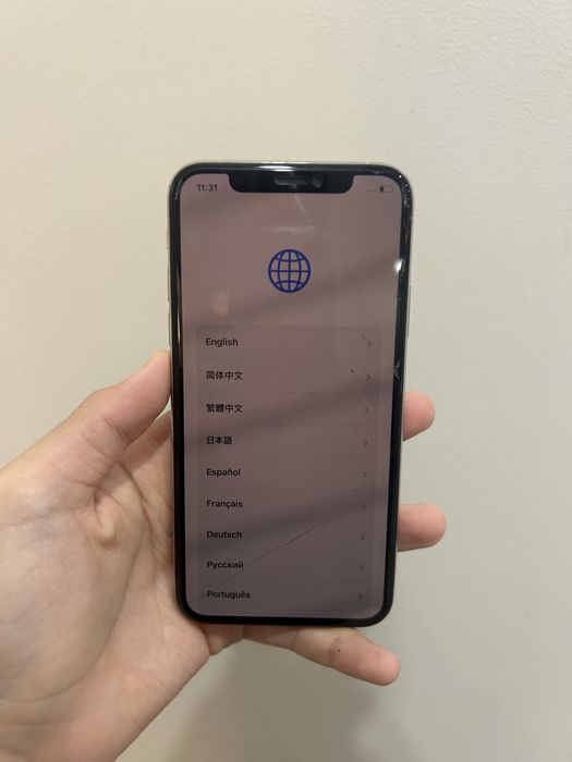 Продаю IPhone XS