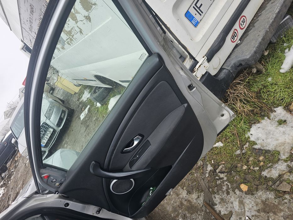 Usa portiera fata spate stanga dreapta megane 3 facelift