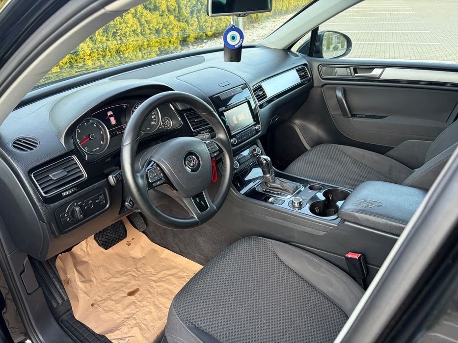 VOLKSWAGEN Touareg 2011 — imagine 3