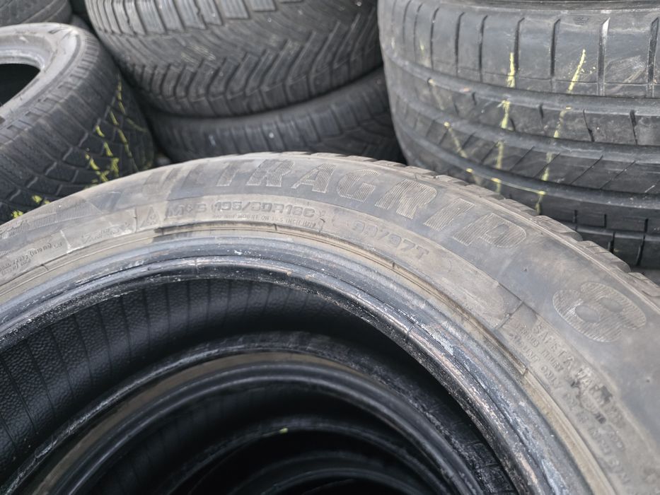 2бр Зимни гуми 195 60 16С - Goodyear