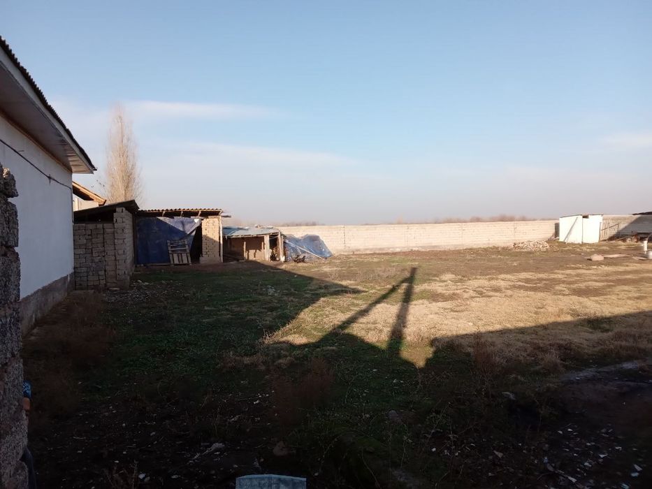 Участка сотилади 10 соток