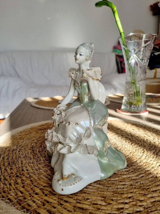 Bibelouri vechi impecabile