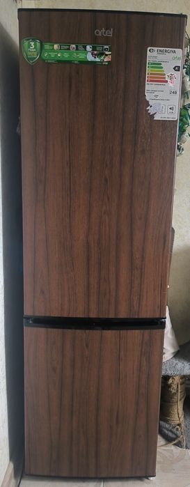 Продам холодильник Artel