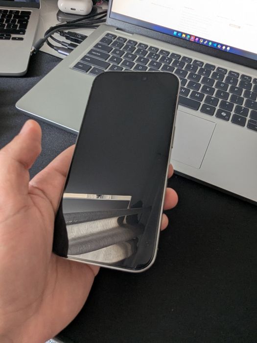 iPhone 16 Pro 256GB Natural Titanium