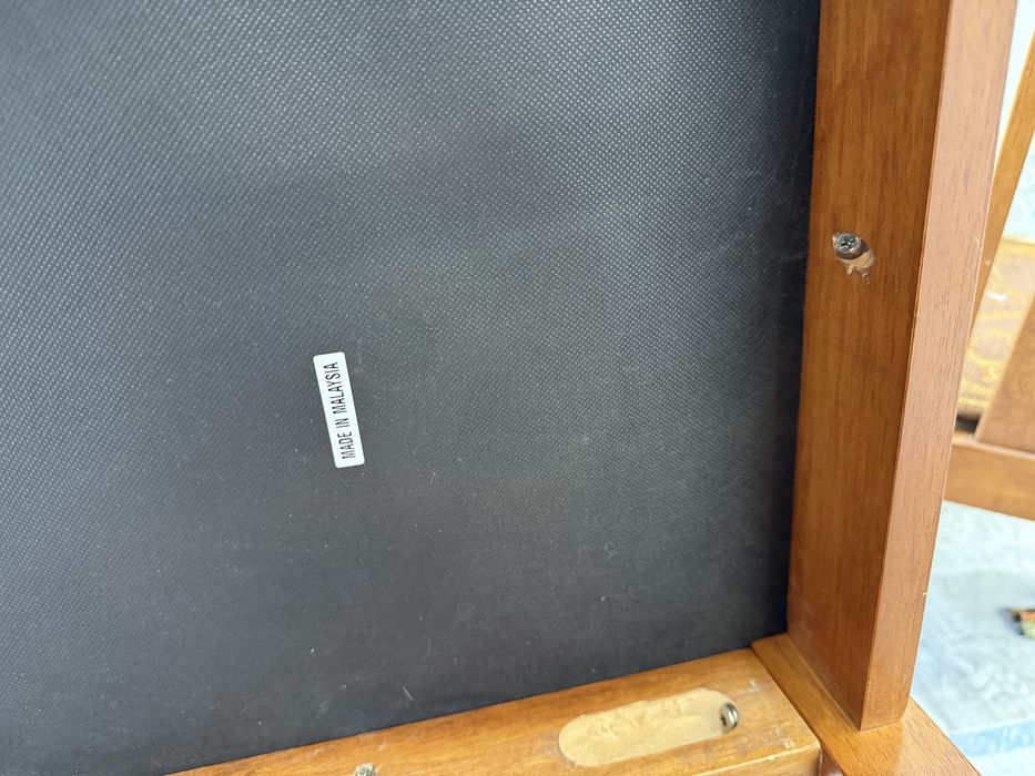 Стол сос стулями 6 шт …..