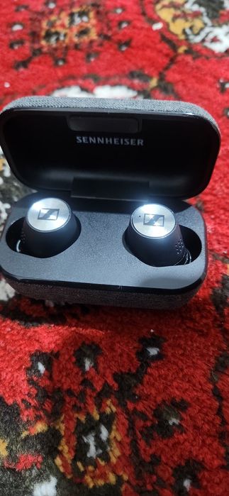 ipad 6 32gb с поддержкой сим картой и Наушники