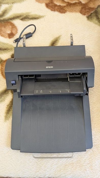 Планшетный сканер Epson