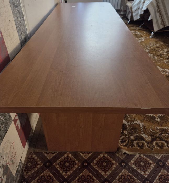 Продам стол кухонный