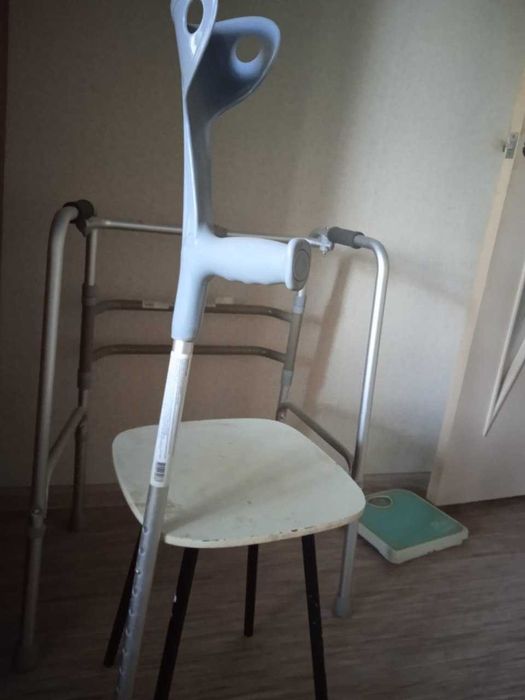 Трость для пожилых