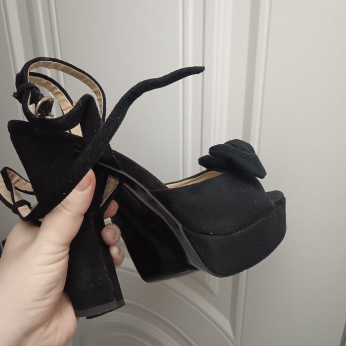 Продам 39 размер обуви