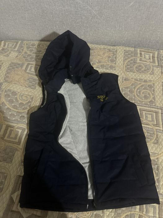 Желет безрукавка